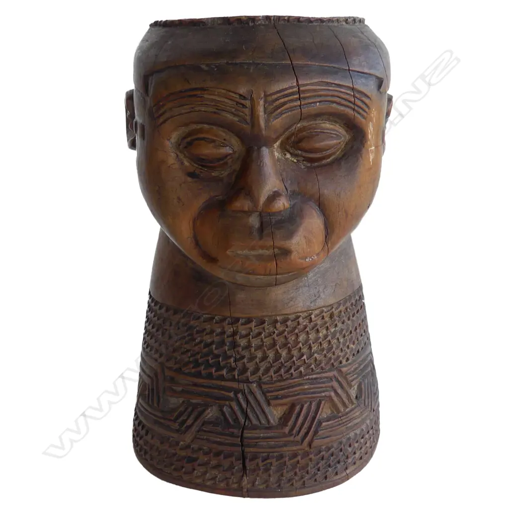 An African libation cup, Image 1++
